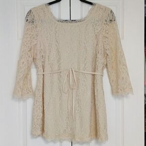 Motherhood Maternity Top L Cream Lace